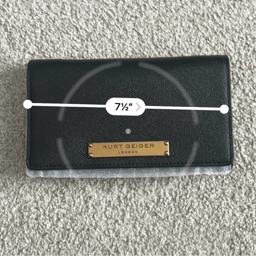 Kurt Geiger Black Leather Crossbody with Gold Logo Plate and Gold Chain NWT - Picture 3 of 5